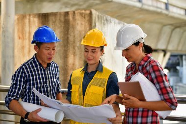 Kavramlar iş endüstrisi, profesyonel mühendis, genç otobüs