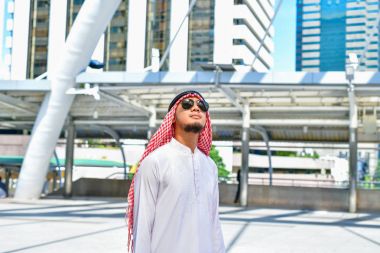 Arap iş kavramları, Arap iş adamları are çalışma 