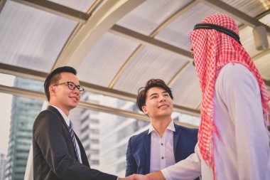 Arap iş kavramları, Arap iş adamları are çalışma 