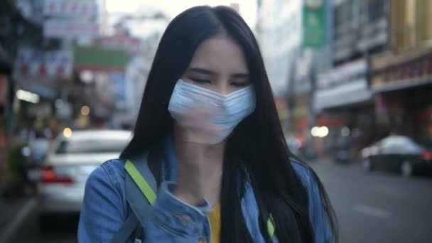 Concept Pollution Prevention Beautiful Woman Wearing Mask Streets City Resolution — Stock Video