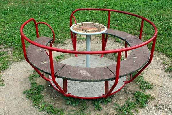 Restaurado Velho Vintage Retro Livre Equipamentos Playground Público Forma Rotunda — Fotografia de Stock