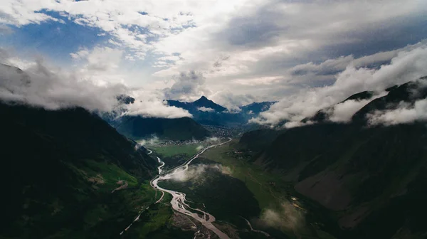 Dağ nehri — Stok fotoğraf