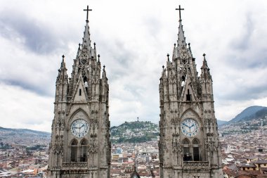 İkiz Kuleler Quito Ekvador