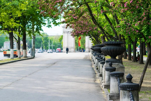 Chisinau, República de Moldavia. Boulevard Stefan el Grande, 2 de mayo —  Fotos de Stock