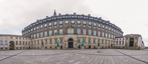 Christiansborg 宫殿全景 — 图库照片