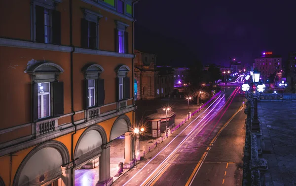 BOLOGNA, ITALY - 17 FEBRUARY, 2016: Via dell'Indipendenza street in Bologna at night. — Stock Photo, Image