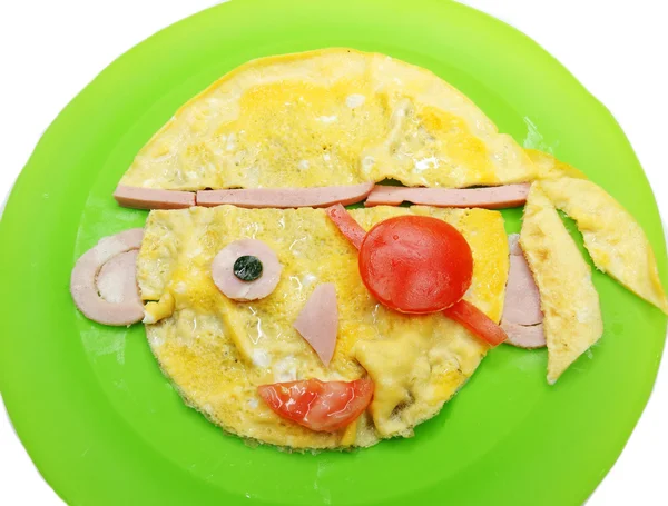 Çırpılmış yumurta ile yaratıcı yemek kahvaltı — Stok fotoğraf