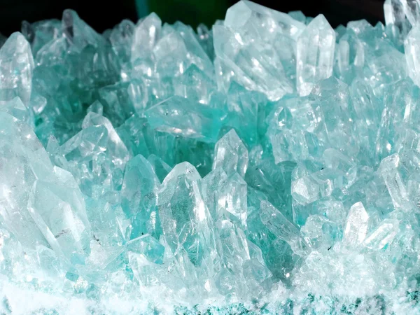 Cristais geológicos de quartzo de cristal aquamarino — Fotografia de Stock