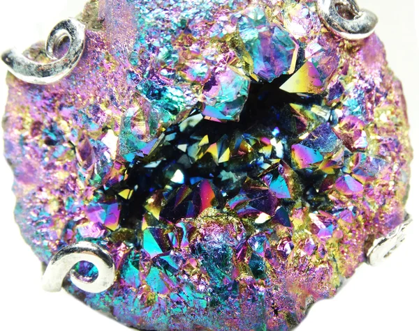 Crystal aura titan geode geologiska kvartskristaller — Stockfoto