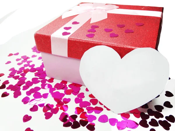 Presente caixa de saudação cartão dia dos namorados amor feriado conceito — Fotografia de Stock