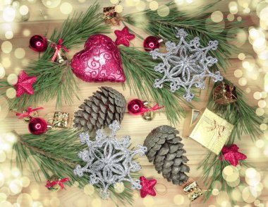 Ahşap arka plan christmas dekorasyon kompozisyonu