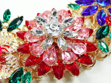 parlak kristal broş lüks moda mücevher