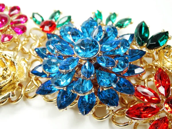 Šperky s jasným krystaly brož luxusní móda — Stock fotografie