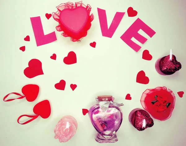 Walentynki-skład pudełka i serca — Zdjęcie stockowe