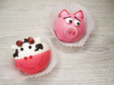 yaratıcı yiyecekler kek için çocuk komik hayvan formuna