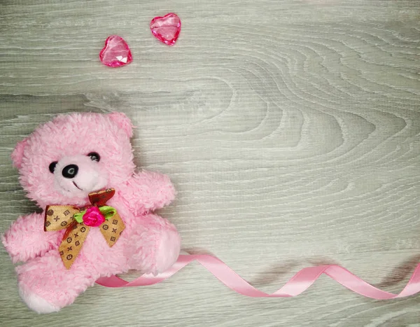 Hari Valentine komposisi boneka beruang pita bingkai dan hati — Stok Foto
