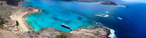 해변 및 해안 풍경 바다 섬 그리스 크레타의 파노라마 — 스톡 사진
