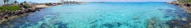 Panorama plaj sahil peyzaj Akdeniz deniz Kıbrıs Adası 
