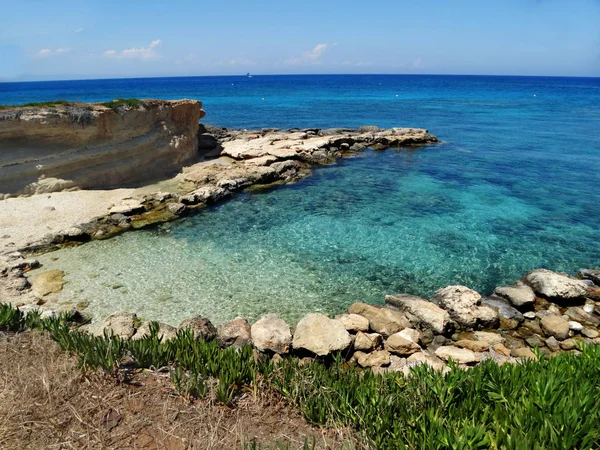 Strand kust landschap Middellandse Zee Cyprus island — Stockfoto