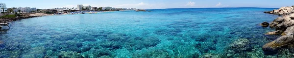 Panorama beach kusten liggande Medelhavet Cypern ö — Stockfoto