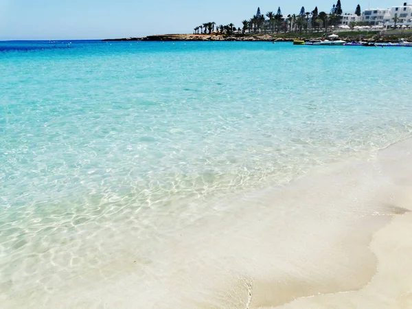 plaj sahil peyzaj Akdeniz deniz Kıbrıs Adası 