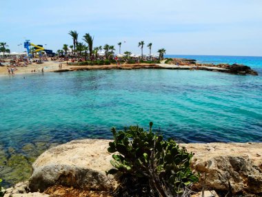 plaj sahil peyzaj Akdeniz deniz Kıbrıs Adası 