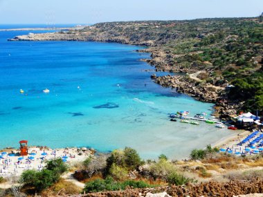plaj sahil peyzaj Akdeniz deniz Kıbrıs Adası 