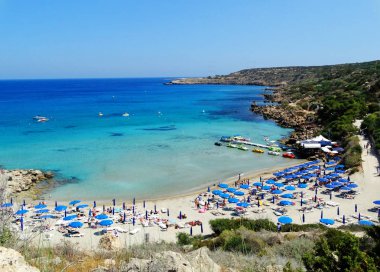 plaj sahil peyzaj Akdeniz deniz Kıbrıs Adası 