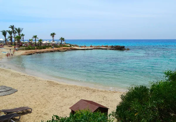 plaj sahil peyzaj Akdeniz deniz Kıbrıs Adası 