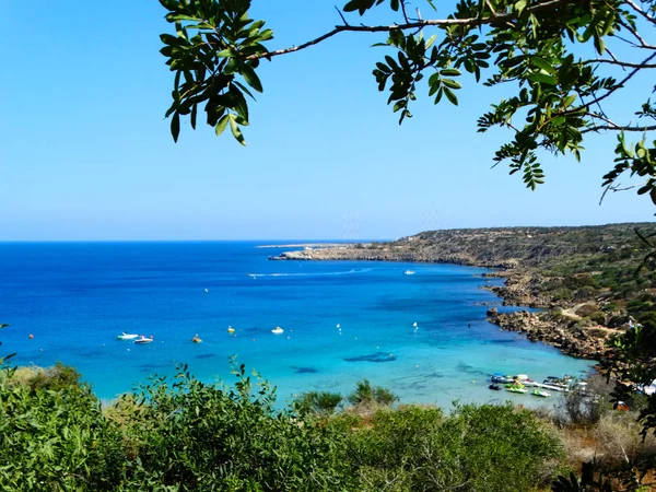 plaj sahil peyzaj Akdeniz deniz Kıbrıs Adası 