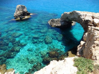 kayalık sahil peyzaj Akdeniz deniz Kıbrıs Adası 