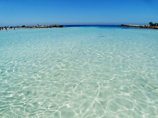 plaj sahil peyzaj Akdeniz deniz Kıbrıs Adası 