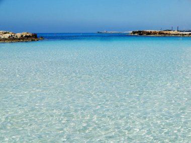 plaj sahil peyzaj Akdeniz deniz Kıbrıs Adası 