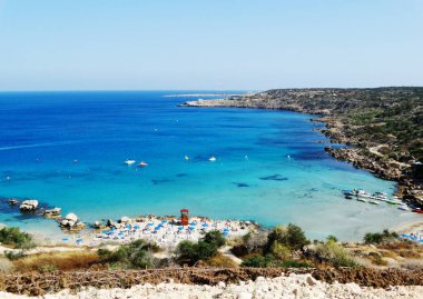 plaj sahil peyzaj Akdeniz deniz Kıbrıs Adası 
