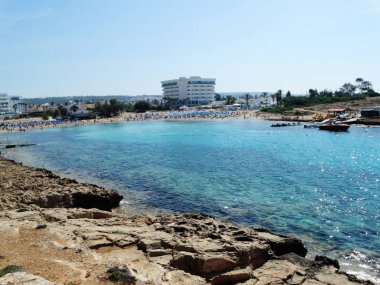 plaj sahil peyzaj Akdeniz deniz Kıbrıs Adası 
