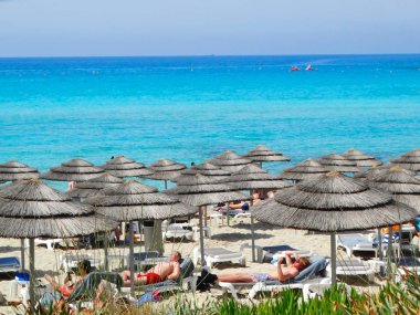 plaj sahil peyzaj Akdeniz deniz Kıbrıs Adası 