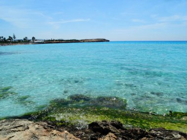 plaj sahil peyzaj Akdeniz deniz Kıbrıs Adası 
