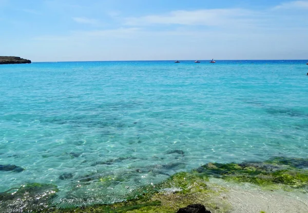 plaj sahil peyzaj Akdeniz deniz Kıbrıs Adası 