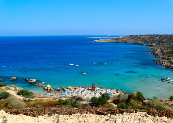 plaj sahil peyzaj Akdeniz deniz Kıbrıs Adası 