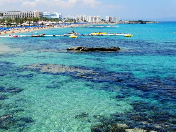 plaj sahil peyzaj Akdeniz deniz Kıbrıs Adası 