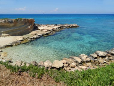 plaj sahil peyzaj Akdeniz deniz Kıbrıs Adası 