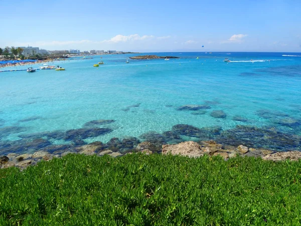 plaj sahil peyzaj Akdeniz deniz Kıbrıs Adası 