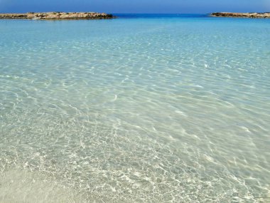 plaj sahil peyzaj Akdeniz deniz Kıbrıs Adası 