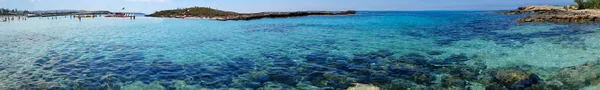 Πανόραμα παραλία Ακτή τοπίο στη Μεσόγειο νησί Κύπρος — Φωτογραφία Αρχείου