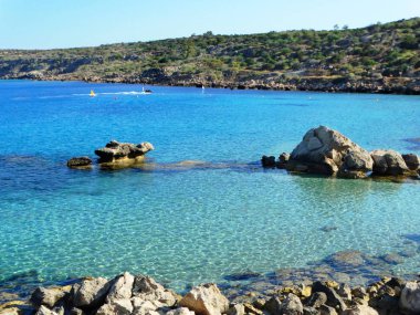 plaj sahil peyzaj Akdeniz deniz Kıbrıs Adası 