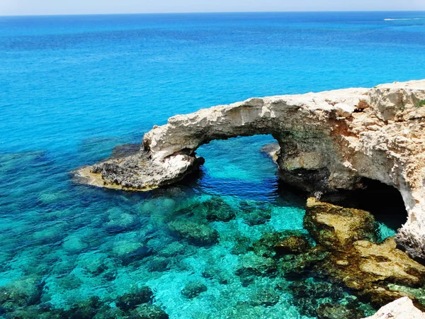 Côte rocheuse paysage mer Méditerranée Chypre île — Photo