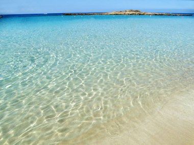 plaj sahil peyzaj Akdeniz deniz Kıbrıs Adası 