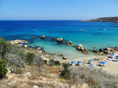 plaj sahil peyzaj Akdeniz deniz Kıbrıs Adası 