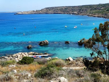 plaj sahil peyzaj Akdeniz deniz Kıbrıs Adası 