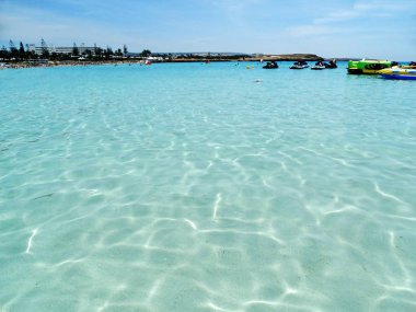 plaj sahil peyzaj Akdeniz deniz Kıbrıs Adası 